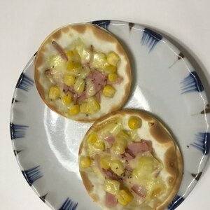 食べ応えアリ！簡単材料で二層チーズのクリスピーピザ